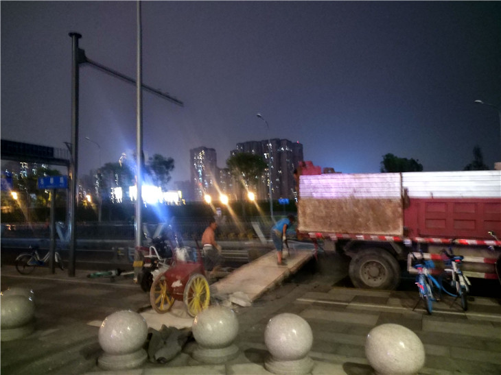 成都高新區專業拆除清運公司銀泰商場拆除案例